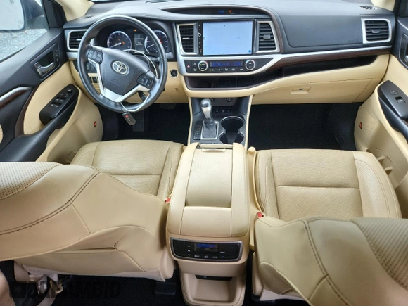 2015 Toyota Highlander Limited с VIN 5TDDKRFH9FS193378, выставлен на аукционе Copart как лот 63219085 с пробегом 111 969 миль миль и Списание • Salvage title. История ставок и продаж доступна на DreamBid. Изображение 8.