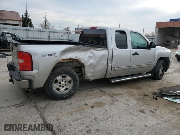 2010 Chevrolet Silverado 1500 LT with VIN 1GCSKSE39AZ155984, listed as a Copart auction lot 52940725 with Not Provided miles and Salvage Title. Bid and sale history available at DreamBid. Image 3.