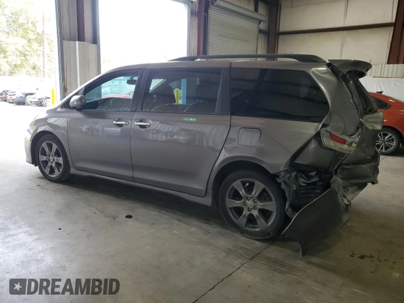 2017 Toyota Sienna SE with VIN 5TDXZ3DC4HS898217, listed as a Copart auction lot 81272463 with 143,748 mi miles and Salvage Title. Bid and sale history available at carsss.com. Image 2.