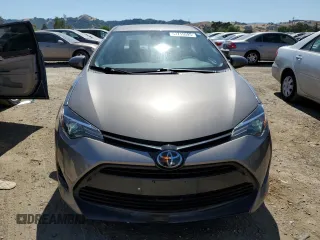 2018 Toyota Corolla L z VIN 2T1BURHE8JC097263, wystawiony jako Copart lot #57715595 z przebiegiem 78 598 mil mil oraz Szkoda całkowita • Salvage title. Historia ofert i sprzedaży dostępna na DreamBid. Obrazek 5.