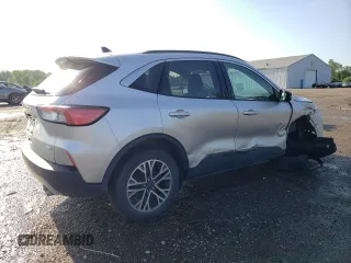 2020 Ford Escape SEL with VIN 1FMCU9H60LUB08237, listed as a Copart auction lot 61468715 with 62,386 mi miles and Salvage title. Bid and sale history available at DreamBid. Image 3.