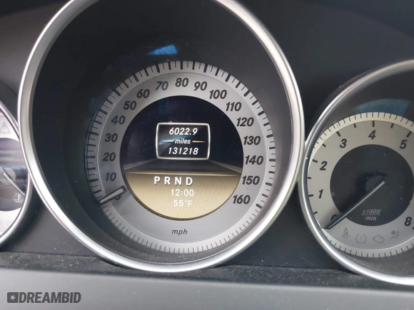 2012 Mercedes-Benz C-Class C 250 with VIN WDDGJ4HB4CF815964, listed as a IAAI auction lot 41593536 with 131,218 mi miles. Bid and sale history available at carsss.com. Image 7.
