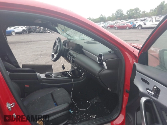 2019 Mercedes-Benz A 220 with VIN WDD3G4FB3KW023741, listed as a IAAI auction lot 41613835 with 70,562 mi miles and . Bid and sale history available at DreamBid. Image 5.