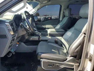 2021 Ford F-150 XL z VIN 1FTFW1E5XMKD73284, wystawiony jako Copart lot #52771875 z przebiegiem 108 806 mil mil oraz Szkoda całkowita • Salvage title. Historia ofert i sprzedaży dostępna na DreamBid. Obrazek 7.