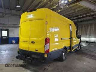 2019 Ford Transit z VIN 1FTYR3XM7KKA24824, wystawiony jako IAAI lot #42500762 z przebiegiem 75 307 mil mil oraz . Historia ofert i sprzedaży dostępna na DreamBid. Obrazek 59.