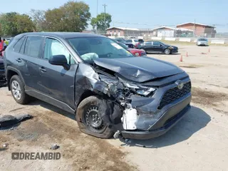 2024 Toyota RAV4 LE with VIN 2T3H1RFV2RW331629, listed as a IAAI auction lot 40160971 with 318 mi miles. Bid and sale history available at carsss.com. Image 1.