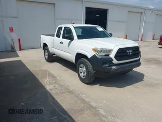 2016 Toyota Tacoma SR z VIN 5TFSX5EN1GX043270, wystawiony jako IAAI lot #42366488 z przebiegiem 131 598 mil mil oraz . Historia ofert i sprzedaży dostępna na DreamBid. Obrazek 1.
