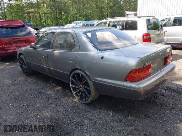 1995 Lexus LS 400 z VIN JT8UF22E9S0018339, wystawiony jako IAAI lot #42289526 z przebiegiem 225 642 mil mil oraz . Historia ofert i sprzedaży dostępna na DreamBid. Obrazek 3.