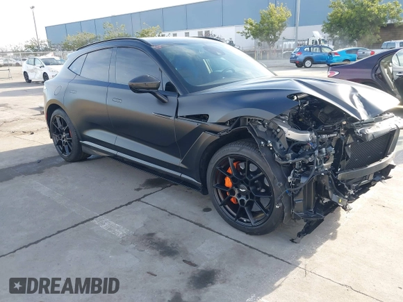 2023 Aston Martin DBX 707 z VIN SD7VUJBW8PTV07531, wystawiony jako IAAI lot #41608734 z przebiegiem 8476 mil mil oraz . Historia ofert i sprzedaży dostępna na DreamBid. Obrazek 1.
