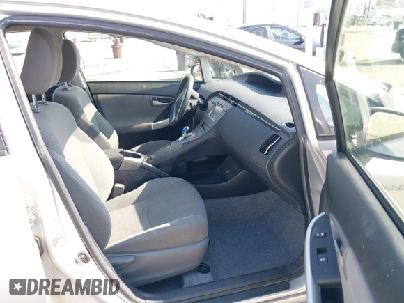 2015 Toyota Prius Four with VIN JTDKN3DU9F2001704, listed as a IAAI auction lot 42748429 with 193,725 mi miles and . Bid and sale history available at DreamBid. Image 5.