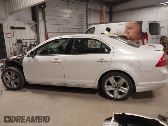 2011 Ford Fusion SPORT with VIN 3FAHP0DC9BR199903, listed as a IAAI auction lot 41395487 with 89,729 mi miles. Bid and sale history available at carsss.com. Image 15.