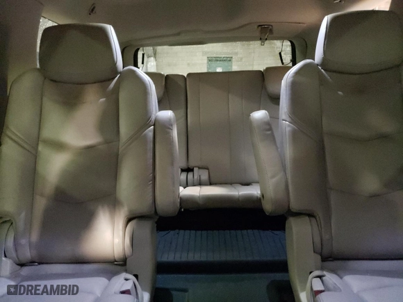 2015 Cadillac Escalade Luxury with VIN 1GYS4BKJ9FR157930, listed as a Copart auction lot 71779094 with 121,077 mi miles and Salvage Title. Bid and sale history available at carsss.com. Image 10.