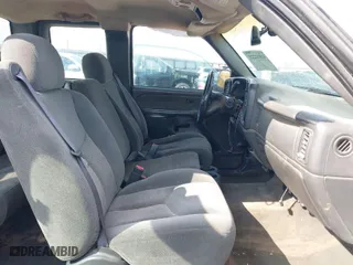 2003 Chevrolet Silverado 1500 LS with VIN 2GCEC19V531103179, listed as a IAAI auction lot 41653222 with 153,270 mi miles. Bid and sale history available at carsss.com. Image 5.