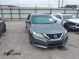 2017 Nissan Altima SV with VIN 1N4AL3AP6HC190962, listed as a IAAI auction lot 41506605 with 137,721 mi miles and . Bid and sale history available at carsss.com. Image 1.