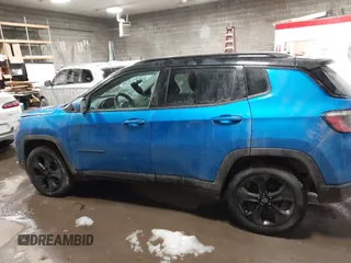 2018 Jeep Compass Altitude with VIN 3C4NJDBBXJT314140, listed as a IAAI auction lot 41289663 with 88,279 mi miles and . Bid and sale history available at carsss.com. Image 14.