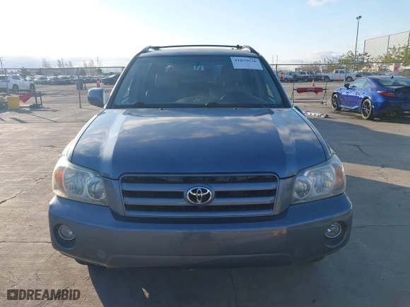 2006 Toyota Highlander w/3rd Row with VIN JTEEP21A560157211, listed as a IAAI auction lot 41879638 with 176,010 mi miles. Bid and sale history available at carsss.com. Image 12.