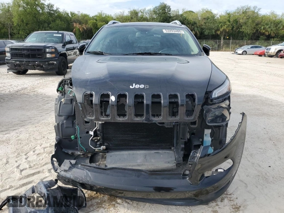 2017 Jeep Cherokee Latitude with VIN 1C4PJMCB0HW520725, listed as a Copart auction lot 53493485 with 74,333 mi miles and Salvage Title. Bid and sale history available at DreamBid. Image 5.
