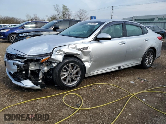2020 Kia Optima LX z VIN 5XXGT4L37LG427763, wystawiony jako Copart lot #54262455 z przebiegiem 26 965 mil mil oraz Szkoda całkowita • Salvage title. Historia ofert i sprzedaży dostępna na DreamBid. Obrazek 1.
