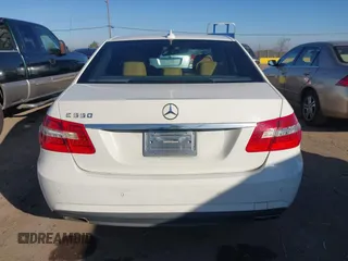 2011 Mercedes-Benz E 550 Luxury with VIN WDDHF7CB6BA268464, listed as a IAAI auction lot 41403118 with 193,270 mi miles and . Bid and sale history available at DreamBid. Image 16.