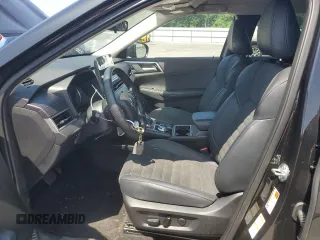 2024 Mitsubishi Outlander SE z VIN JA4J4VA82RZ083346, wystawiony jako Copart lot #61260205 z przebiegiem 11 792 mil mil oraz Czysty tytuł • Clean title. Historia ofert i sprzedaży dostępna na DreamBid. Obrazek 7.