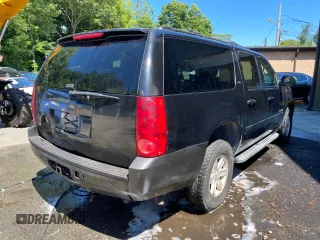 2013 GMC Yukon XL SLT z VIN 1GKS2KE79DR128926, wystawiony jako Copart lot #50310435 z przebiegiem 85 744 mil mil oraz Czysty tytuł • Clean title. Historia ofert i sprzedaży dostępna na DreamBid. Obrazek 4.