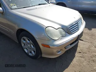 2005 Mercedes-Benz C 240 with VIN WDBRF81J85F667753, listed as a IAAI auction lot 42094112 with 120,318 mi miles and . Bid and sale history available at DreamBid. Image 6.
