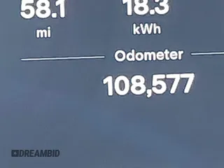 2017 Tesla Model S 100D z VIN 5YJSA1E24HF195488, wystawiony jako IAAI lot #42073744 z przebiegiem 108 577 mil mil oraz . Historia ofert i sprzedaży dostępna na DreamBid. Obrazek 16.