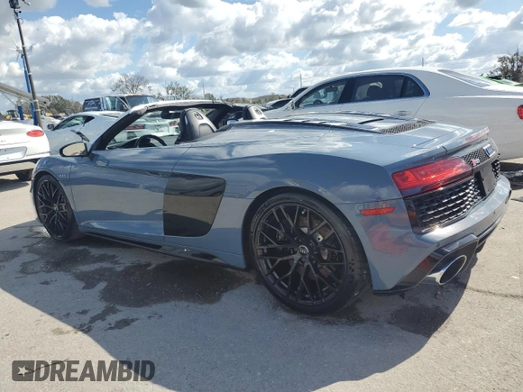2020 Audi R8 z VIN WUAVECFX5L7901778, wystawiony jako Copart lot #74736714 z przebiegiem Nie podano mil oraz Nie do naprawy • Non repairable. Historia ofert i sprzedaży dostępna na DreamBid. Obrazek 2.