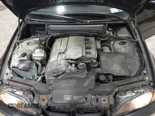 2004 BMW 3 Series 325xi with VIN WBAEP33464PF04602, listed as a IAAI auction lot 41634556 with 92,408 mi miles. Bid and sale history available at carsss.com. Image 10.