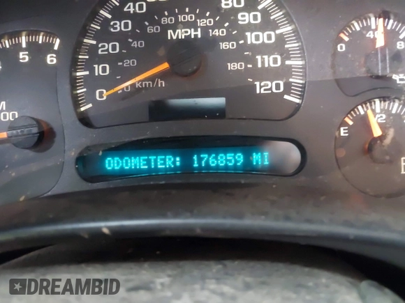 2004 Chevrolet Silverado 1500 LS with VIN 1GCEC19V54Z341512, listed as a IAAI auction lot 41930609 with 176,859 mi miles. Bid and sale history available at carsss.com. Image 7.