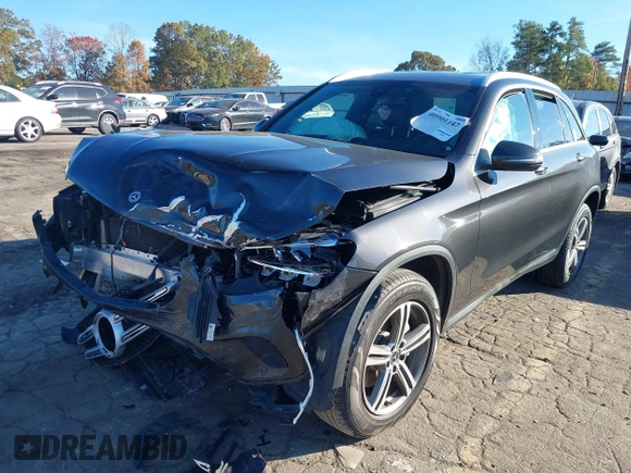 2020 Mercedes-Benz GLC 300 с VIN WDC0G8DB7LF717786, выставлен на аукционе IAAI как лот 40901142 с пробегом 74 581 миль миль и . История ставок и продаж доступна на DreamBid. Изображение 19.
