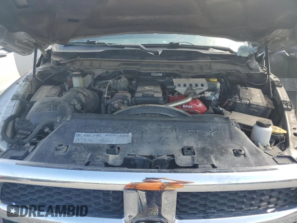 2015 Ram 2500 Tradesman z VIN 3C6UR5HLXFG655913, wystawiony jako Copart lot #63275035 z przebiegiem 159 508 mil mil oraz Szkoda całkowita • Salvage title. Historia ofert i sprzedaży dostępna na DreamBid. Obrazek 11.