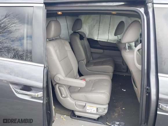 2016 Honda Odyssey EX-L with VIN 5FNRL5H69GB037239, listed as a IAAI auction lot 41739039 with 70,047 mi miles. Bid and sale history available at carsss.com. Image 8.