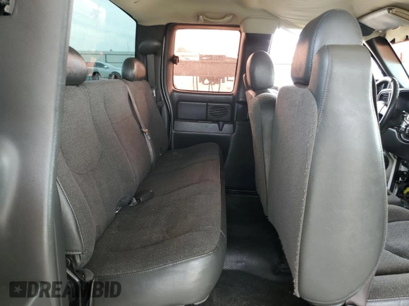 2006 Chevrolet Silverado 1500 Work Truck with VIN 1GCEC19X96Z169523, listed as a Copart auction lot 47262255 with 222,616 mi miles and Salvage Title. Bid and sale history available at carsss.com. Image 10.