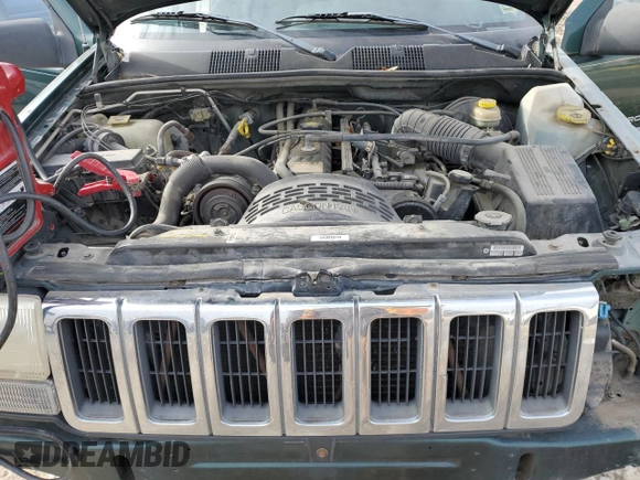 1998 Jeep Grand Cherokee Laredo with VIN 1J4GZ58S5WC285562, listed as a Copart auction lot 89204135 with 0 mi miles and Salvage Title. Bid and sale history available at carsss.com. Image 14.