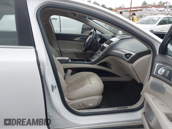 2018 Lincoln MKZ Reserve with VIN 3LN6L5E9XJR618235, listed as a IAAI auction lot 42083501 with 66,636 mi miles and . Bid and sale history available at DreamBid. Image 5.