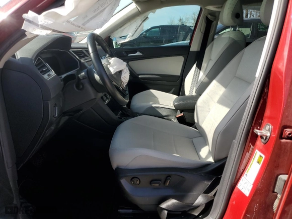 2019 Volkswagen Tiguan SE with VIN 3VV2B7AX8KM050315, listed as a Copart auction lot 49459895 with 66,372 mi miles and Salvage Title. Bid and sale history available at carsss.com. Image 7.
