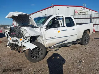 2011 GMC Sierra 2500HD Denali with VIN 1GT125C81BF225413, listed as a IAAI auction lot 41236185 with 1 mi miles. Bid and sale history available at carsss.com. Image 22.