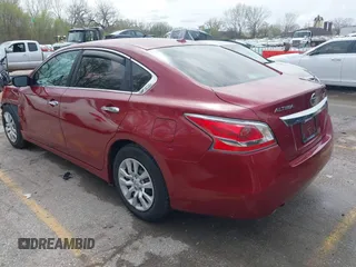 2015 Nissan Altima 2.5 S with VIN 1N4AL3AP1FN904367, listed as a IAAI auction lot 41930507 with 180,453 mi miles. Bid and sale history available at carsss.com. Image 3.