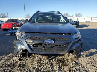 2025 Subaru Outback Limited with VIN 4S4BTANC2S3124583, listed as a Copart auction lot 41862915 with 4,215 mi miles and Salvage Title. Bid and sale history available at carsss.com. Image 5.