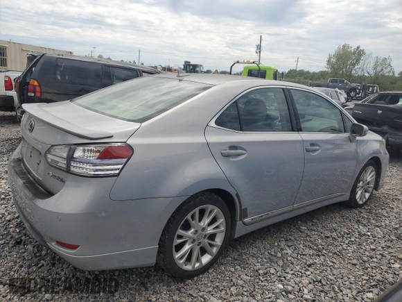 2010 Lexus HS with VIN JTHBB1BA7A2031507, listed as a Copart auction lot 70258674 with 165,616 mi miles and Clean Title. Bid and sale history available at carsss.com. Image 3.