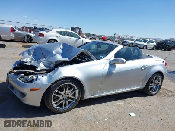 2008 Mercedes-Benz SLK 350 z VIN WDBWK56F08F181783, wystawiony jako IAAI lot #42153077 z przebiegiem 131 428 mil mil oraz . Historia ofert i sprzedaży dostępna na DreamBid. Obrazek 14.