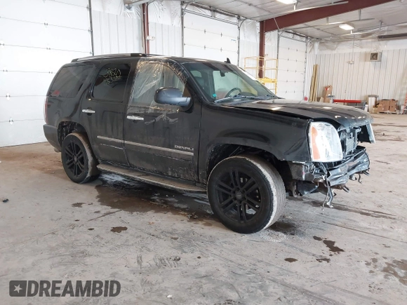 2011 GMC Yukon Denali with VIN 1GKS2EEF2BR258374, listed as a IAAI auction lot 41653820 with 227,468 mi miles. Bid and sale history available at carsss.com. Image 1.