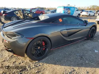 2017 McLaren 570S z VIN SBM13DAAXHW003255, wystawiony jako Copart lot #84219454 z przebiegiem Nie podano mil oraz Szkody całkowita. Historia ofert i sprzedaży dostępna na DreamBid. Obrazek 3.