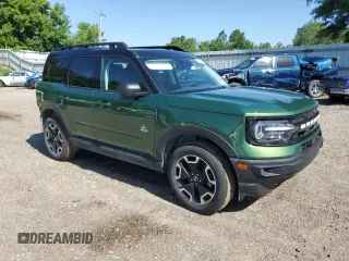 2024 Ford Bronco Sport Outer Banks with VIN 3FMCR9C69RRE22039, listed as a Copart auction lot 61914825 with 32,942 mi miles and Clean title. Bid and sale history available at DreamBid. Image 4.