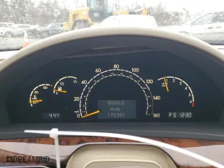 2006 Mercedes-Benz S-Class 5.0L with VIN WDBNG75J16A479767, listed as a Copart auction lot 85027454 with 170,381 mi miles and Clean Title. Bid and sale history available at carsss.com. Image 9.