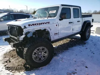 2024 Jeep Gladiator Mojave X z VIN 1C6JJTEG7RL111124, wystawiony jako Copart lot #45395615 z przebiegiem 4 793 mil mil oraz Szkoda całkowita • Salvage title. Historia ofert i sprzedaży dostępna na DreamBid. Obrazek 1.