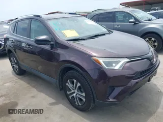 2018 Toyota RAV4 LE с VIN 2T3BFREV9JW850710, выставлен на аукционе IAAI как лот 42261615 с пробегом 69 869 миль миль и . История ставок и продаж доступна на DreamBid. Изображение 1.