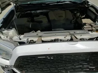 2017 Toyota Tacoma SR5 with VIN 5TFSZ5AN7HX091695, listed as a Copart auction lot 65606075 with 103,805 mi miles and Salvage title. Bid and sale history available at DreamBid. Image 13.