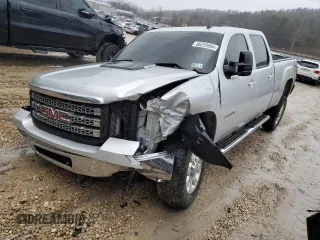 2013 GMC Sierra 2500HD SLT z VIN 1GT121E83DF217046, wystawiony jako Copart lot #86259994 z przebiegiem 160 088 mil mil oraz Szkoda całkowita • Salvage title. Historia ofert i sprzedaży dostępna na DreamBid. Obrazek 1.